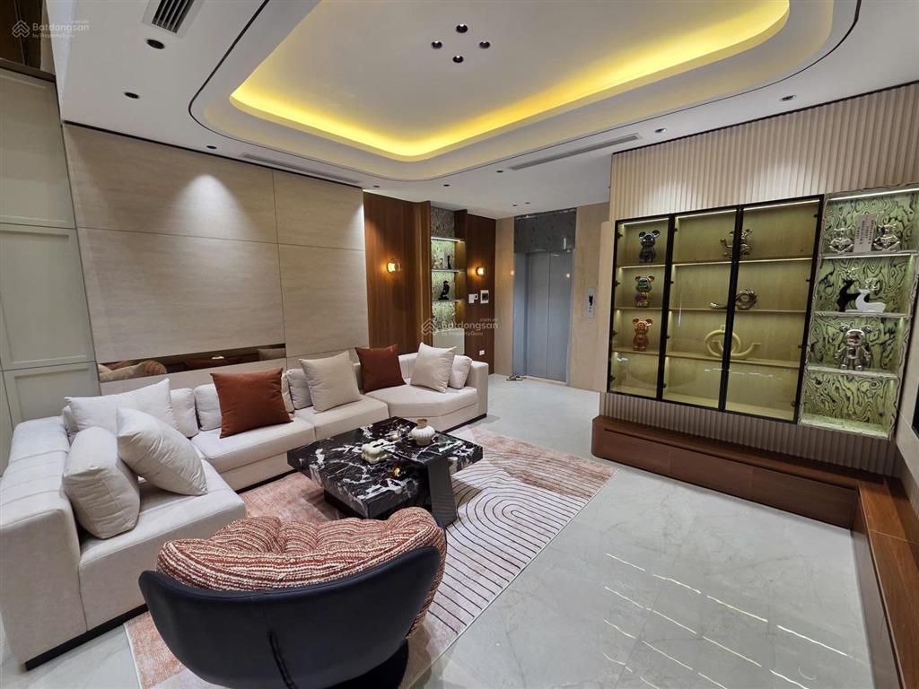 Bán nhà ngọc thụy 7 tầng full nội thất  ngõ ô tô  gần phố