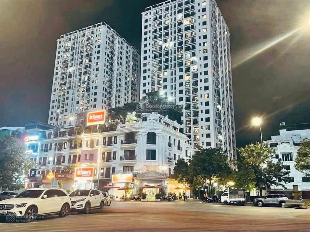 Cần bán căn chung cư hc mặt phố hồng tiến