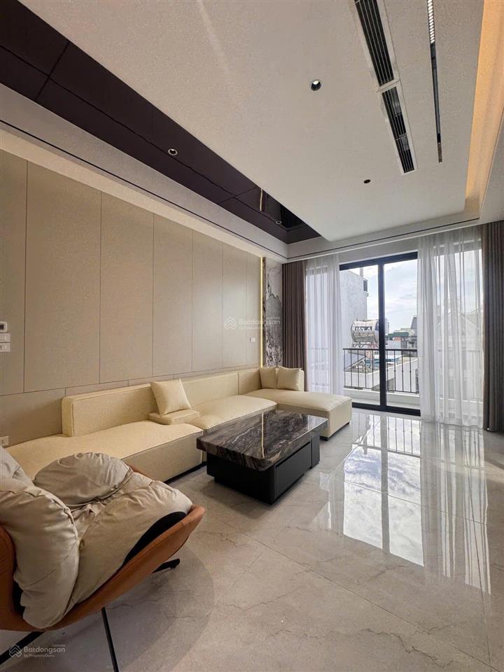 Bán nhà tư đình  bát khối long biên