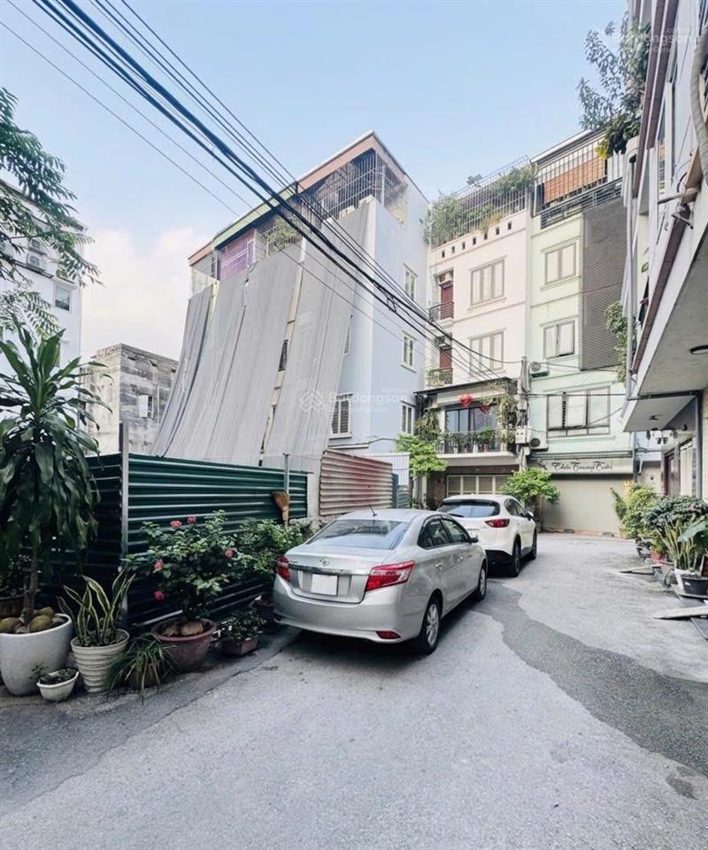 Bán đất ngọc thụy  55m2  đường ô tô tránh  long biên