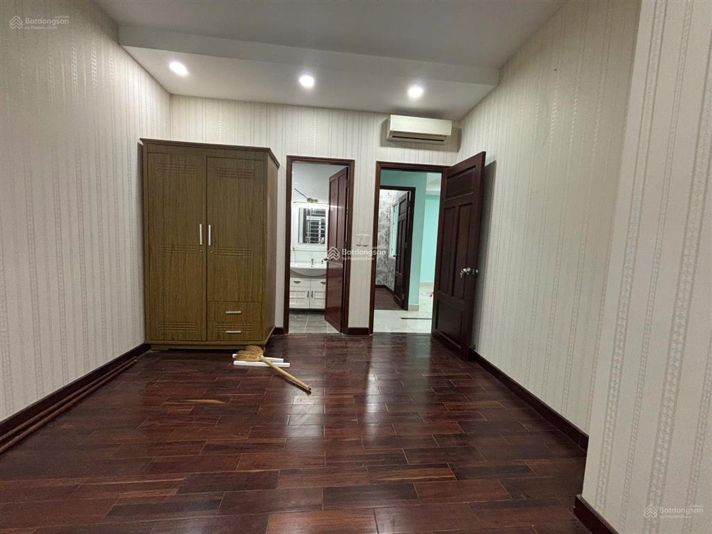 Bán căn hộ chính chủ có sổ hồng 3 phòng ngủ 99.2m chung cư thiên nam quận 10. 2 mặt view thoáng mát