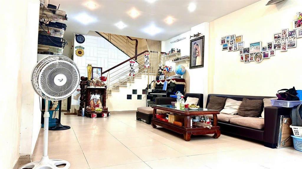 Bán nhà 4 tầng (5x15m) hàng hiếm khu k300 thông ra chợ hoàng hoa thám, p12, giá 8.6tỷ còn tl