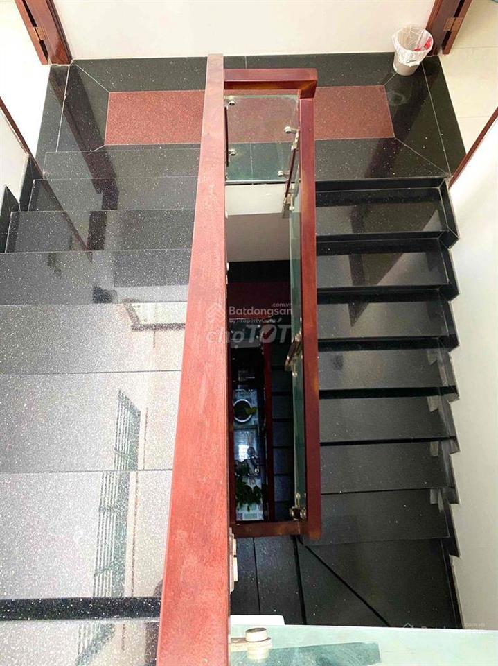 Bán nhà 4 tầng (5x15m) hàng hiếm khu k300 thông ra chợ hoàng hoa thám, p12, giá 8.6tỷ còn tl
