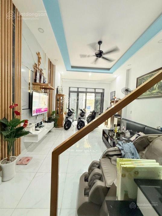 Nhà 2 lầu mặt tiền khu k300 thông ra chợ hoàng hoa thám, p12, tân bình (dt 4,2 x12m) giá 9 tỷ tl
