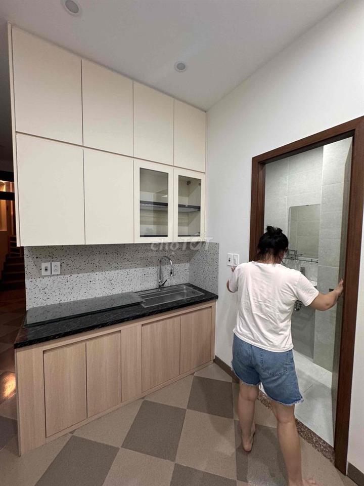 Cho thuê 2pn full nội thất mới 100% mặt tiền 235 Tố Hữu