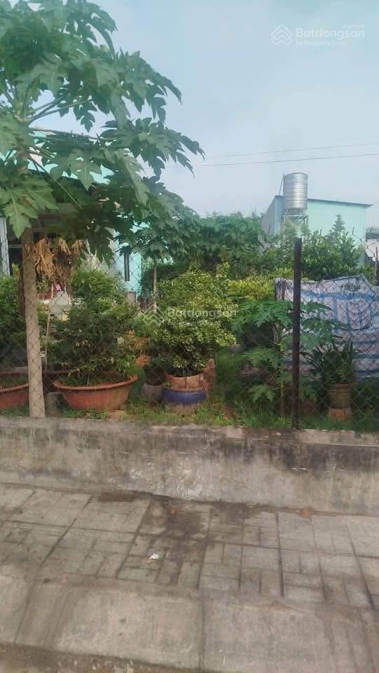 Lô đất mt đường nhựa tân phước khánh 07 tân uyên dt 5,5x44=240m2,vị trí kinh doanh sầm uất,giá tốt