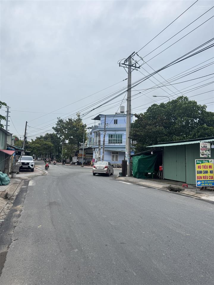 Lô đất mt đường nhựa tân phước khánh 07 tân uyên dt 5,5x44=240m2,vị trí kinh doanh sầm uất,giá tốt