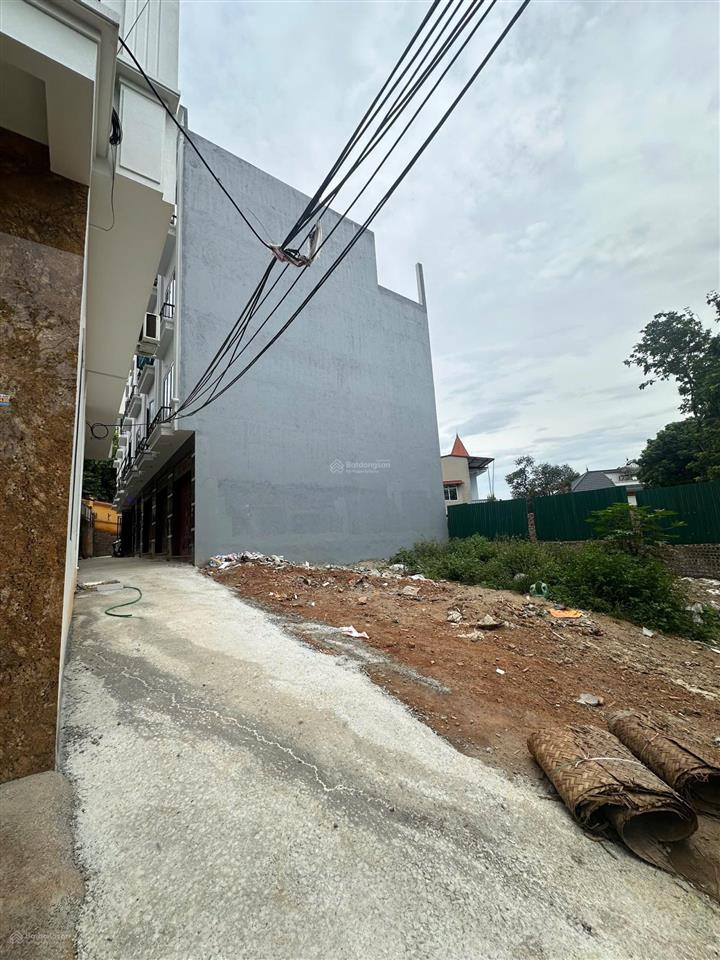 Chính chủ cần bán lô đất (52m2) oto tận đất gần uỷ ban phường sát ql6 giá rẻ