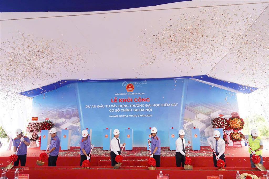 Chủ cần tiền bán lô đất ngay gần cổng trường đại học kiểm sát, gần ql6