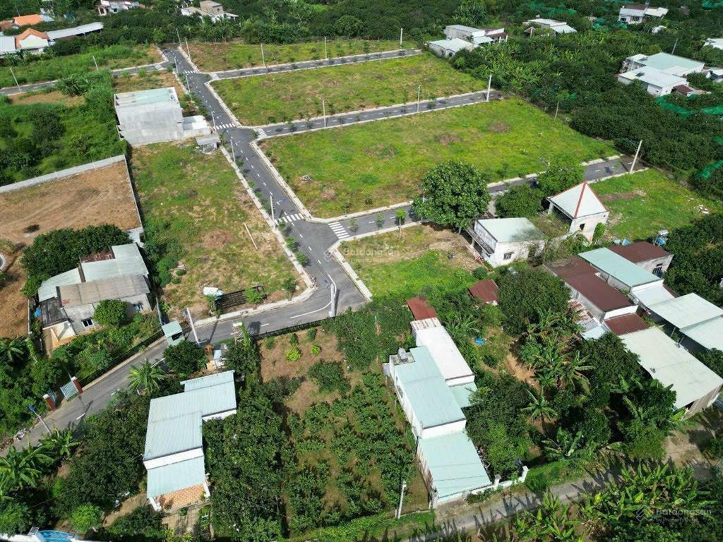 5x19m odt shr đường nhựa vỉa hè sát bên kdl bửu long, giá 1 tỷ 450 thương lượng  xây dựng tự do