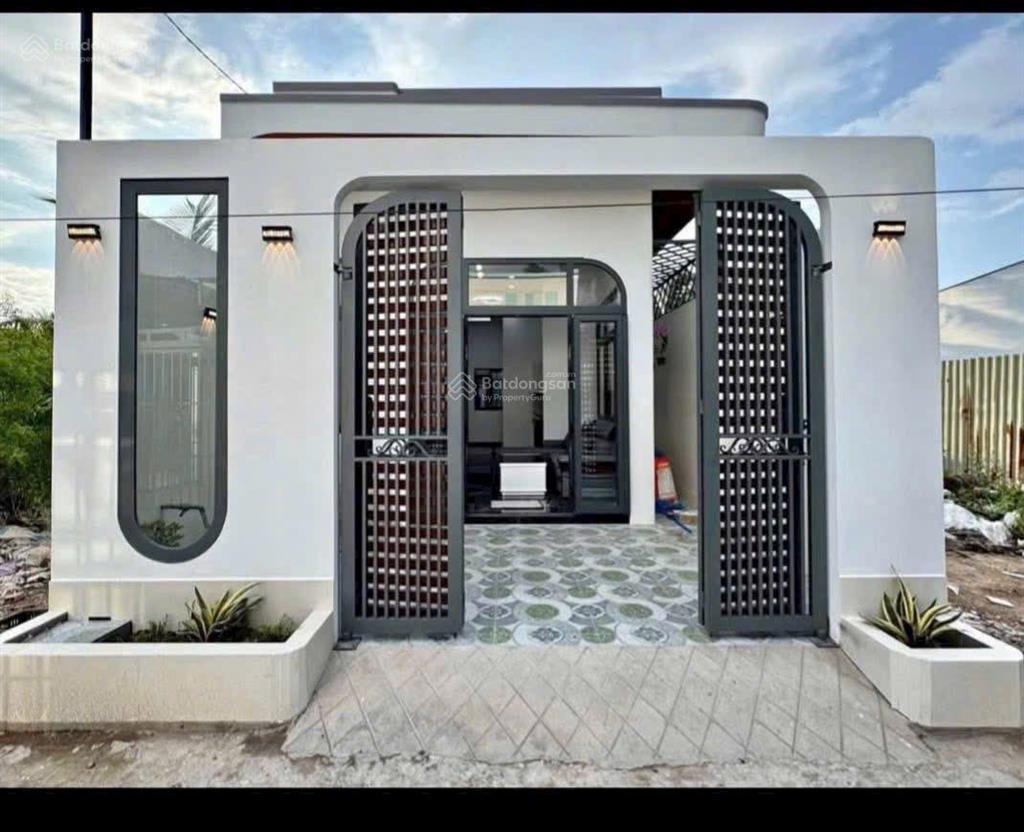 Cấp 4 88m2 tặng full nội thất ngay hl15  shr thổ cư đường nhựa 7m có vỉa hè