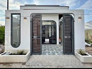 Cấp 4 88m2 tặng full nội thất ngay hl15  shr thổ cư đường nhựa 7m có vỉa hè