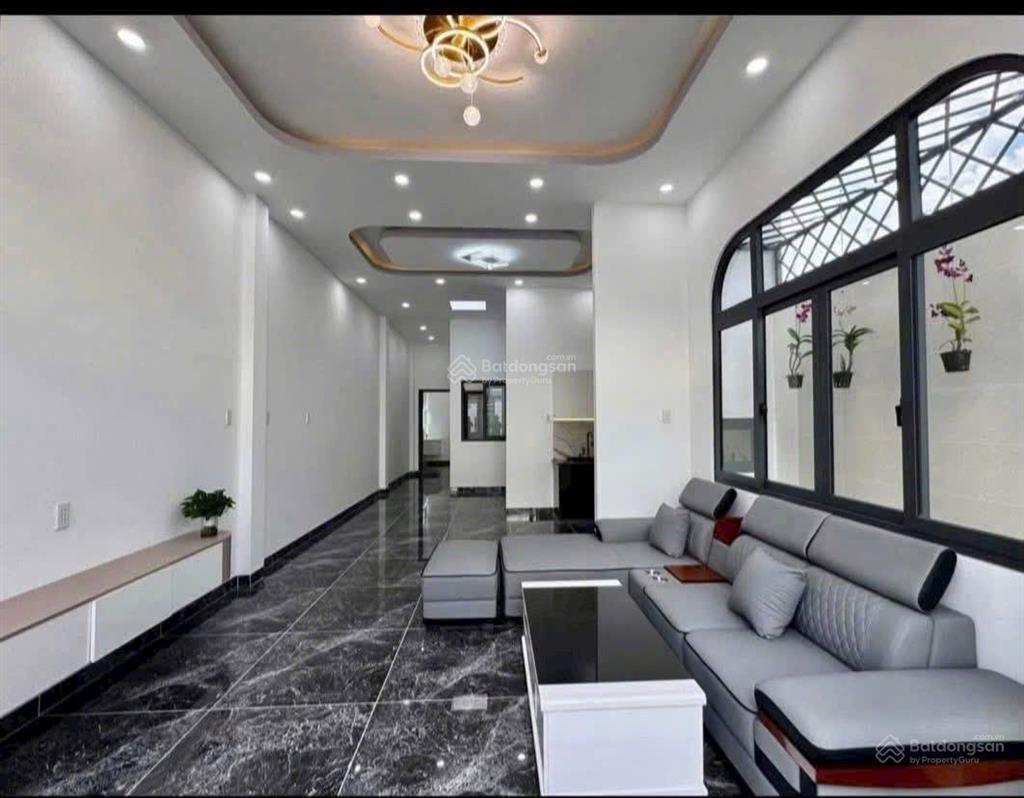 Cấp 4 88m2 tặng full nội thất ngay hl15  shr thổ cư đường nhựa 7m có vỉa hè