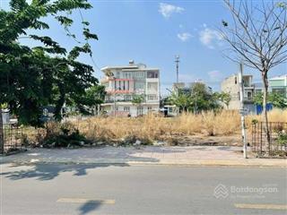 Đất nền ngay gần ubnd tp tân uyên  sổ riêng  full thổ cư