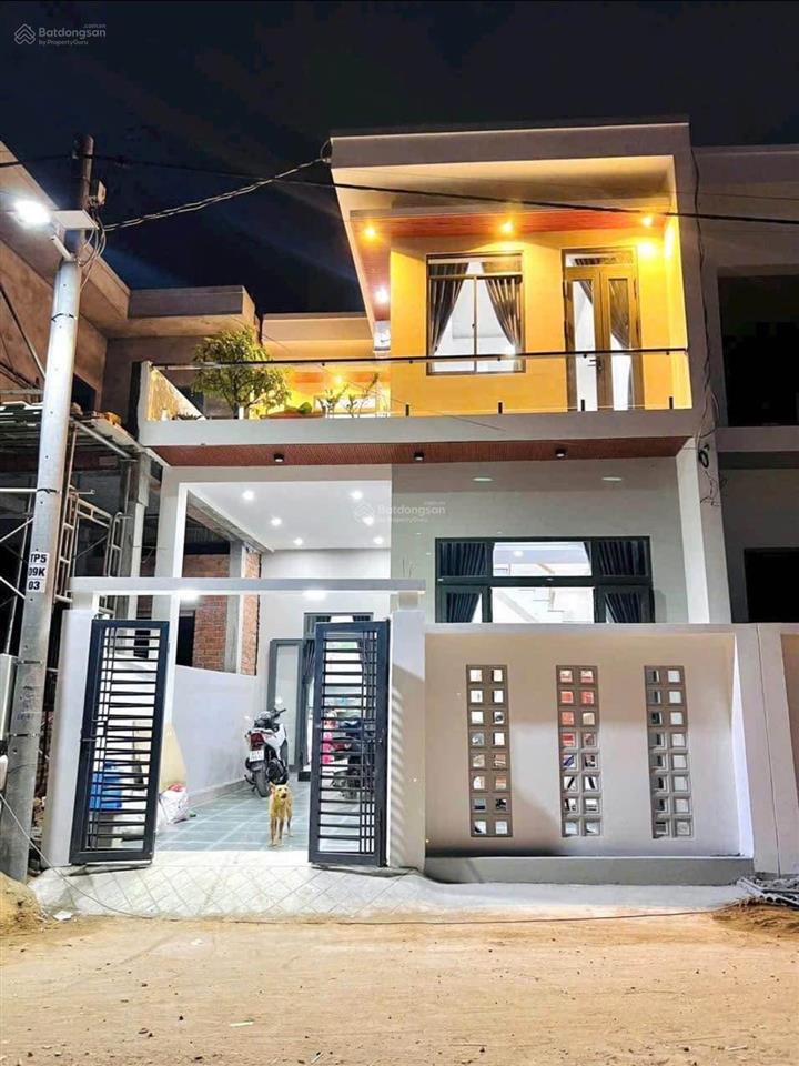 Nhà 1 lầu giá 1 tỷ 990 triệu (thương lượng) sổ hồng riêng, thổ cư 100% bao sang tên công chứng
