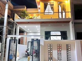 Nhà 1 lầu giá 1 tỷ 990 triệu (thương lượng) sổ hồng riêng, thổ cư 100% bao sang tên công chứng