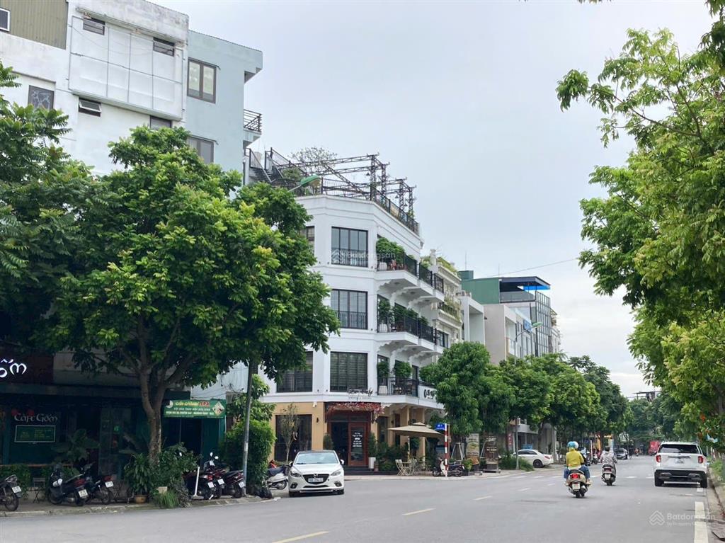 Hàng vipbán nhà mặt phố hoàng như tiếp đoạn đẹp nhất phố căn góc hai mặt đường to  rất giá trị