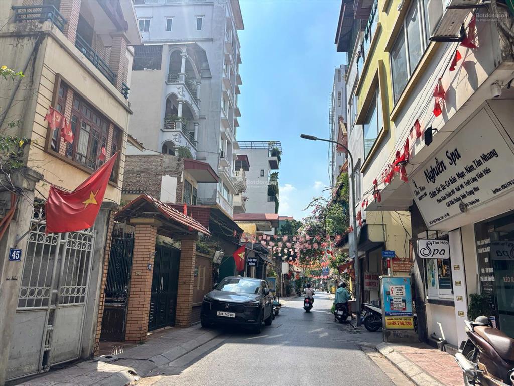Bán đất mặt ngõ 66 ngọc lâm long biên ngõ thông, ô tô tránh, giá rẻ.