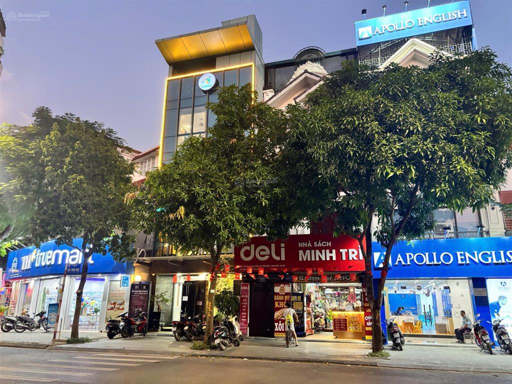 Bán liền kề 4 tầng mặt phố chính bùi thiện ngộ giữa lòng kđt việt hưng  long biên.