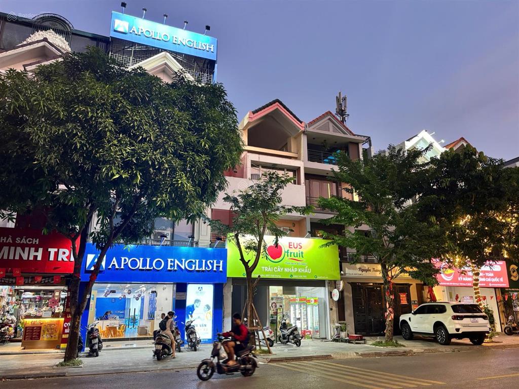 Bán liền kề 4 tầng mặt phố chính bùi thiện ngộ giữa lòng kđt việt hưng  long biên.