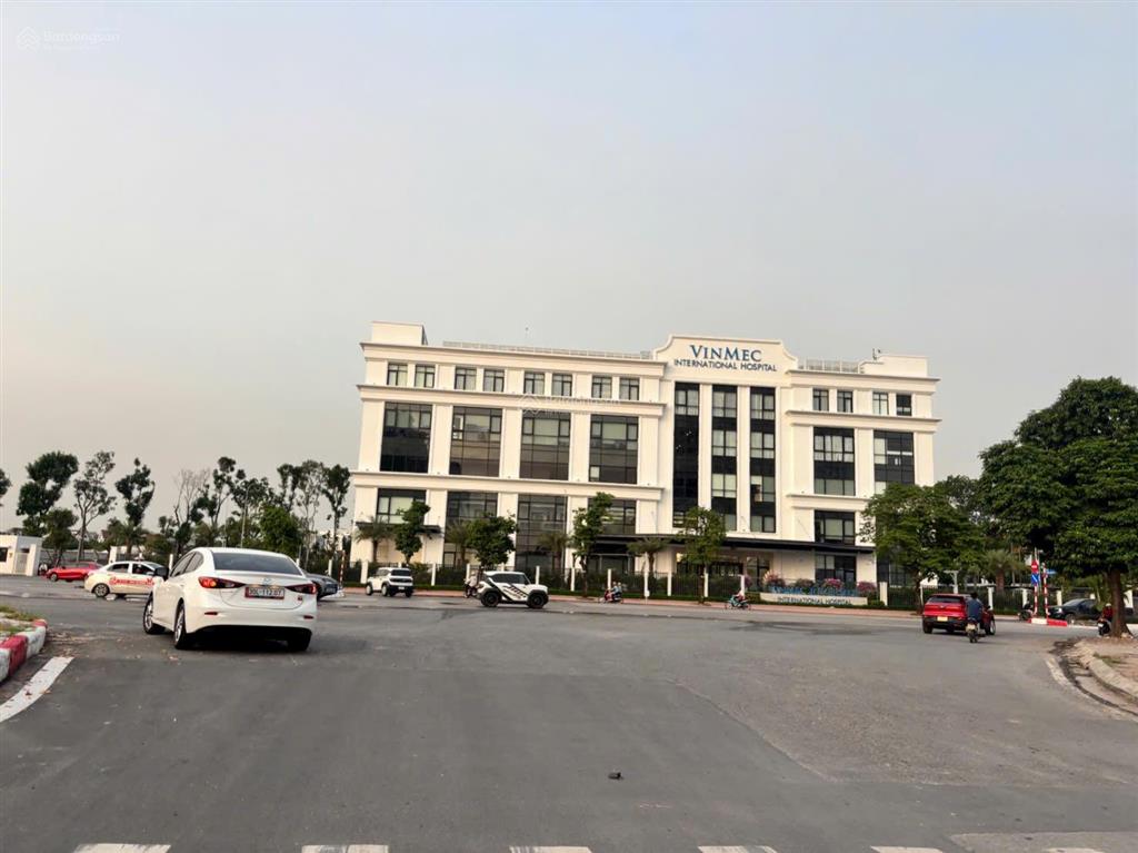 Bán nhanh lô đất đấu giá kđt sài đồng, vị trí kinh doanh, xây nhà văn phòng làm gì cũng đẹp.