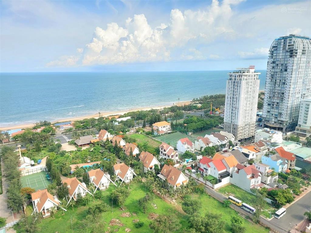 Siêu phẩm đất vàng thùy vân, cách công viên bãi sau chỉ 100m