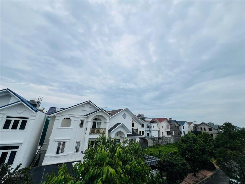Bán biệt thự phước sơn 2 mặt tiền, trục đường chính, sổ hồng hoàn công, full nội thất