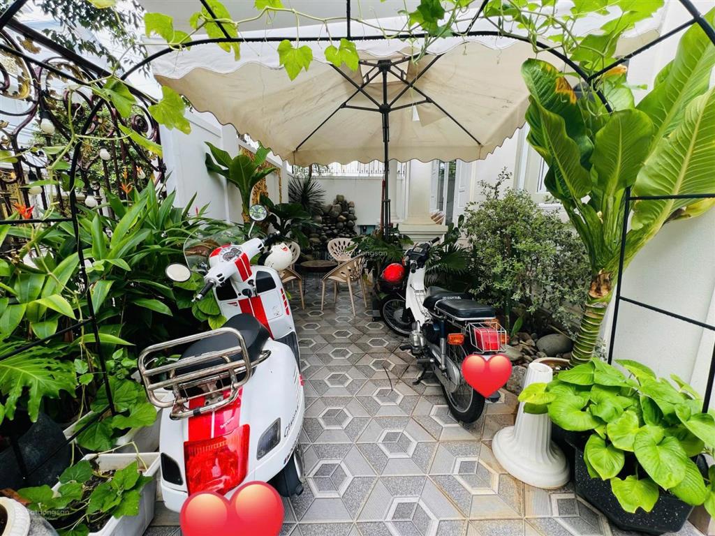 Bán biệt thự phước sơn 2 mặt tiền, trục đường chính, sổ hồng hoàn công, full nội thất