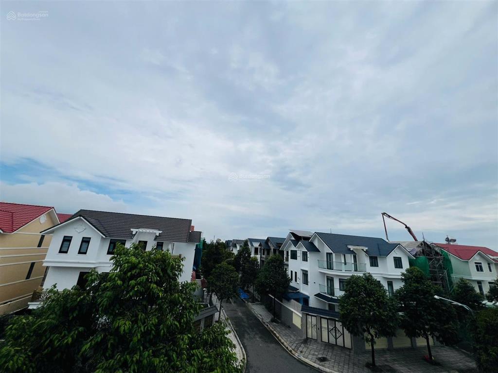 Bán biệt thự phước sơn 2 mặt tiền, trục đường chính, sổ hồng hoàn công, full nội thất
