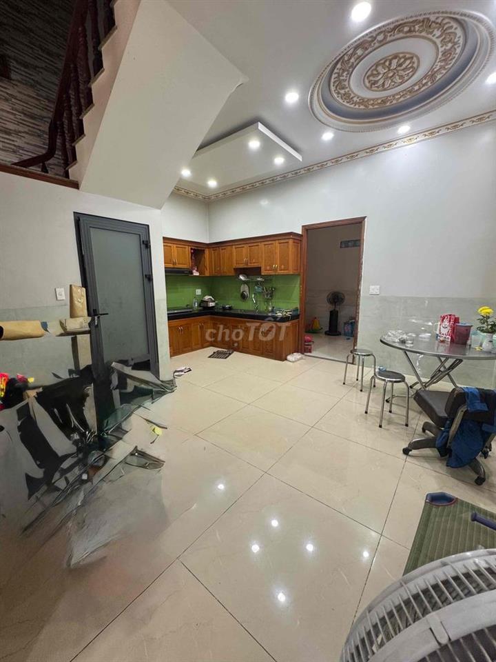 Bán Nhà 1 Trệt 2 Lầu Sân Thượng , HXH  , Đường 6 , Linh Xuân , Thủ Đức