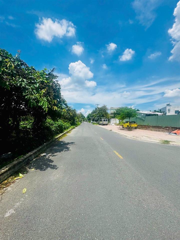 HOT! MT KINH DOANH SẦM UẤT LÊ VĂN CHÍ 95M2 FULL THỔ CƯ GIÁ CHỈ 6,99 TỶ
