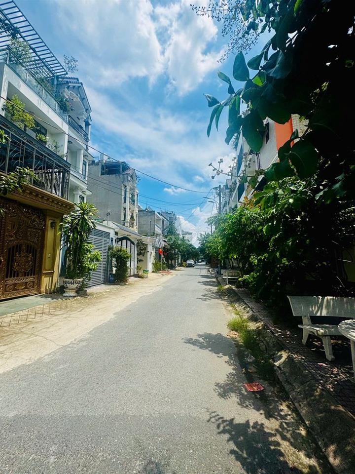 HOT! MT KINH DOANH SẦM UẤT LÊ VĂN CHÍ 95M2 FULL THỔ CƯ GIÁ CHỈ 6,99 TỶ