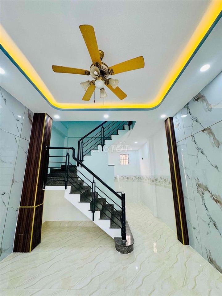 Bán Nhà 1 Trệt 1 Lầu 3 Tỷ xxx- HXH Đường Trần Quốc Toản , Dĩ An , BD