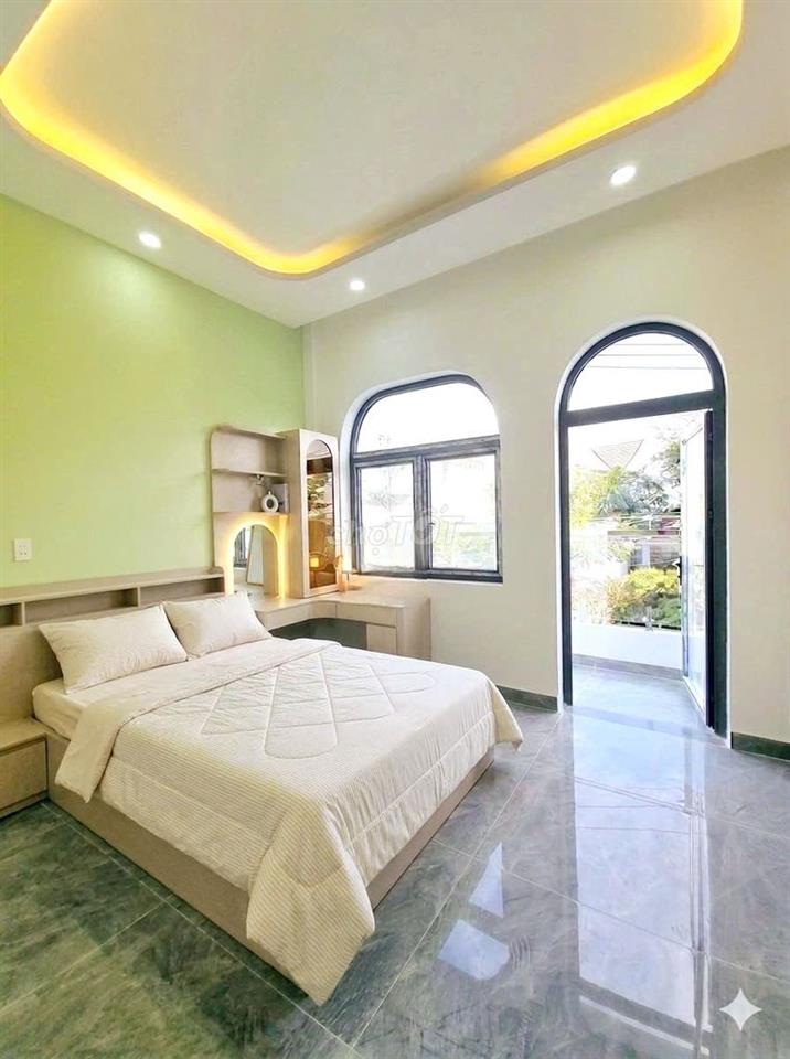 MẶT TIỀN KINH DOANH NGUYỄN HIỀN 4 TẦNG, FULL NỘI THẤT, TRUNG TÂM DĨ AN