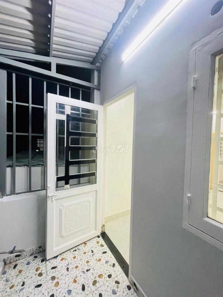 BÁN GẤP NHÀ ĐƯỜNG SỐ 4 HIỆP BÌNH PHƯỚC - 2PN 2WC -GẦN QL13