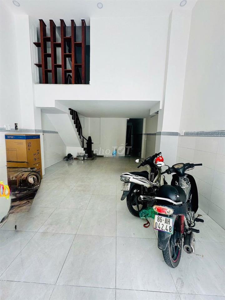 CHO THUÊ CHDV LINH XUÂN - FULL TIỆN NGHI - GẦN ĐH KINH TẾ LUẬT