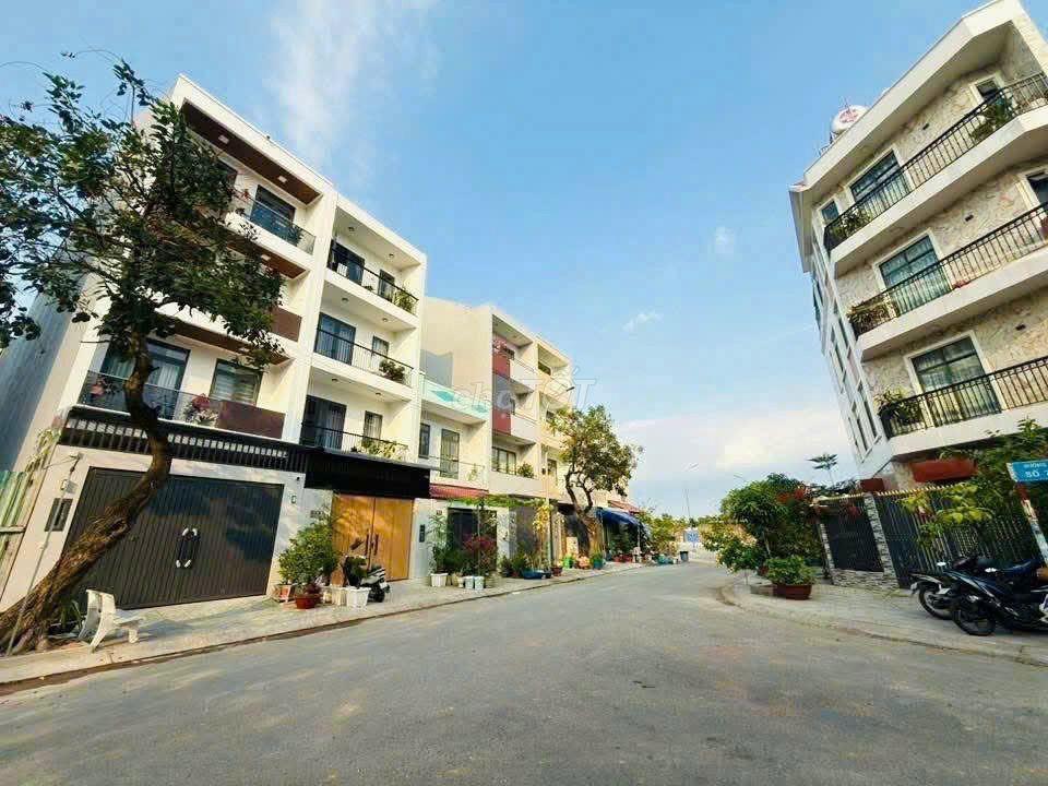 HÀNG HIẾM KHU TÁI ĐỊNH CƯ ÊM ĐỀM - NHÀ 4 TẦNG - 5PN - HOÀN CÔNG CHUẨN