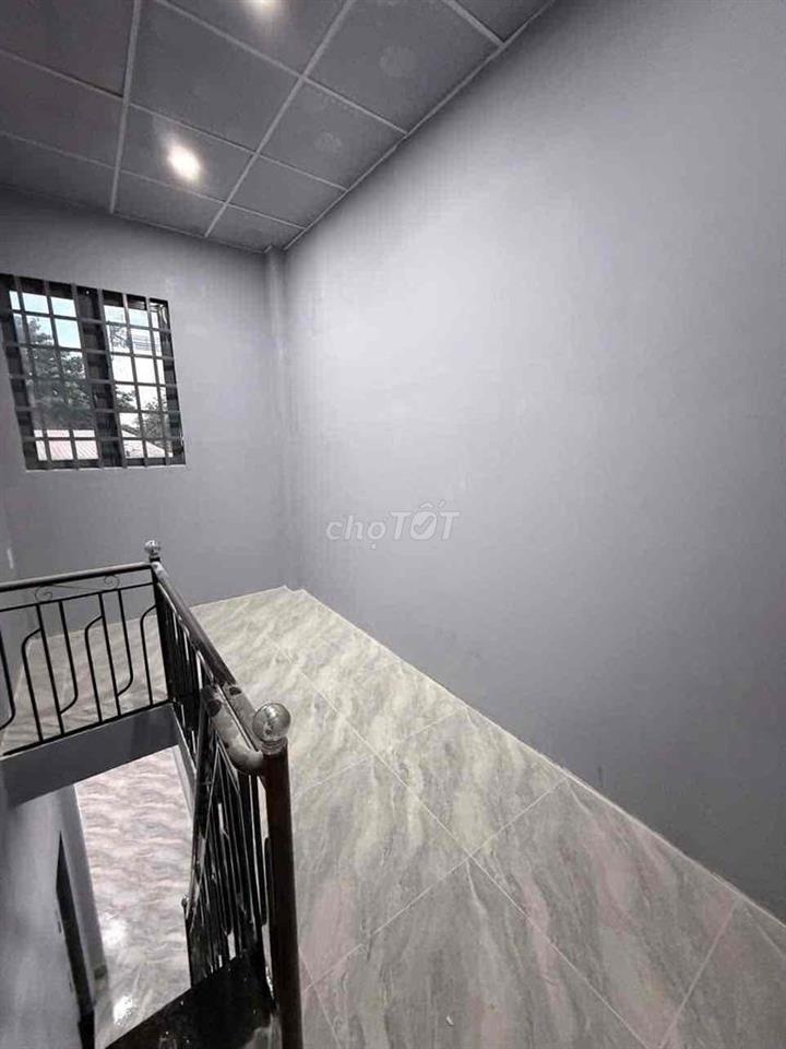 Cho Thuê Nhà 1 trệt 1 lửng , Đường số 8 , Phường Linh Xuân, ngay ĐHQG