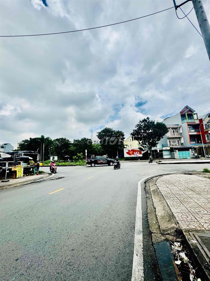 HÀNG HIẾM ĐẤT MT SUỐI NHUM 12,5M, NGANG 5M, KDC ÊM ĐỀM, LINH XUÂN