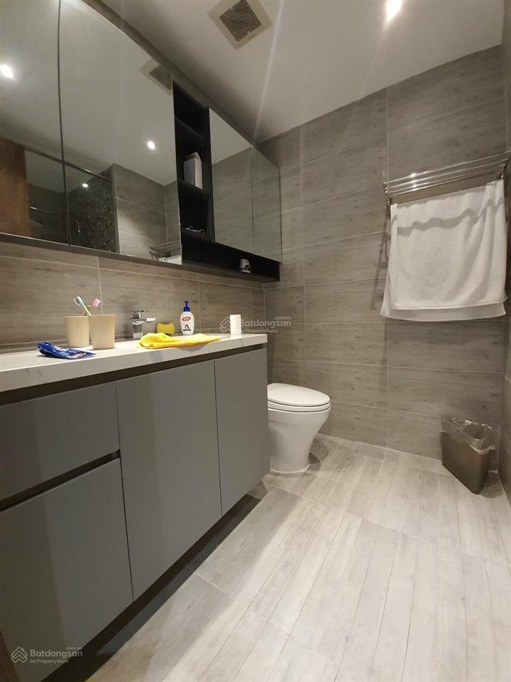 2pn/2wc 15tr5 full nội thất có slot xe hơi, nhà đẹp, cc botanica premier gần sân bay