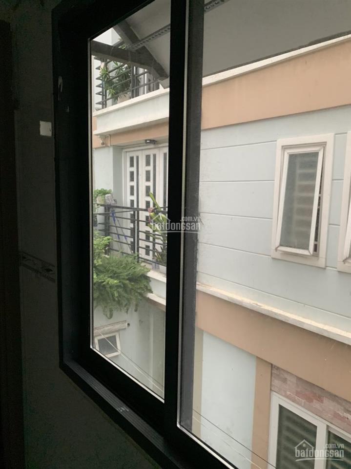Cho thuê nhà 1 lầu 38m2 dtsd, đầu hẻm rộng, bờ kênh trường sa thoáng mát. tiện ích yên tĩnh an ninh