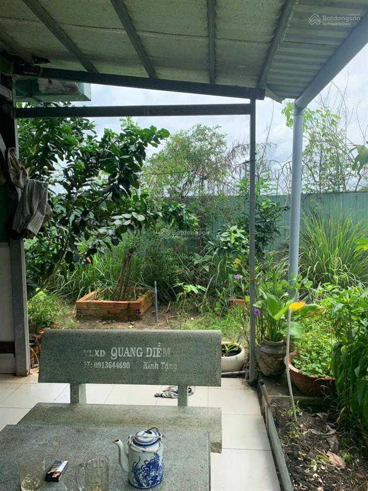 Cho thuê nhà vườn 1.200m² bình chánh hồ sen, sân rộng, nhiều cây xanh, ô tô vào tận nhà