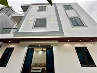 Nhà đẹp 3 tầng trung tâm thị trấn an dương