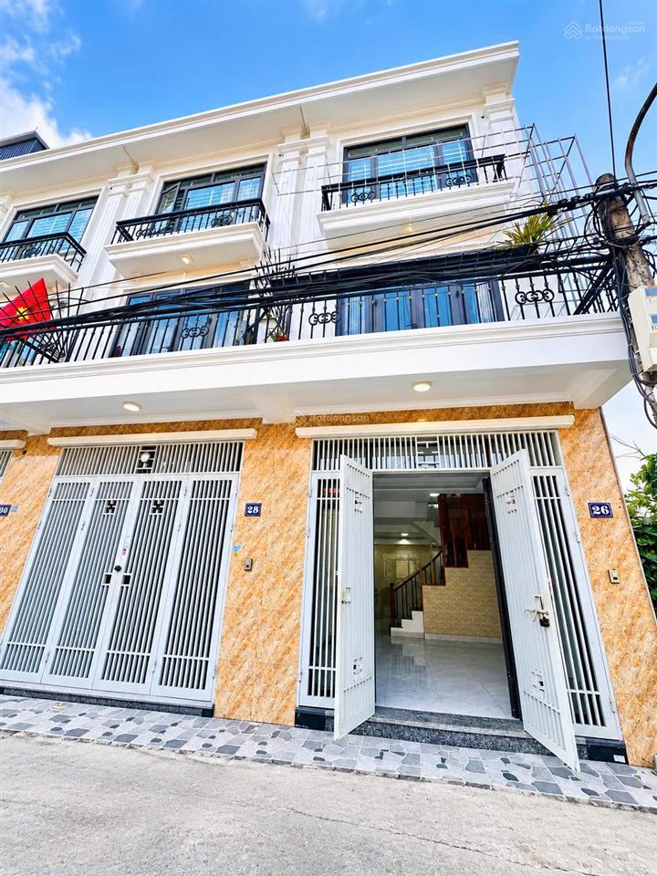 Chính chủ em gửi bán nhà 3 tầng mặt thông minh kha ô tô tránh kinh doanh