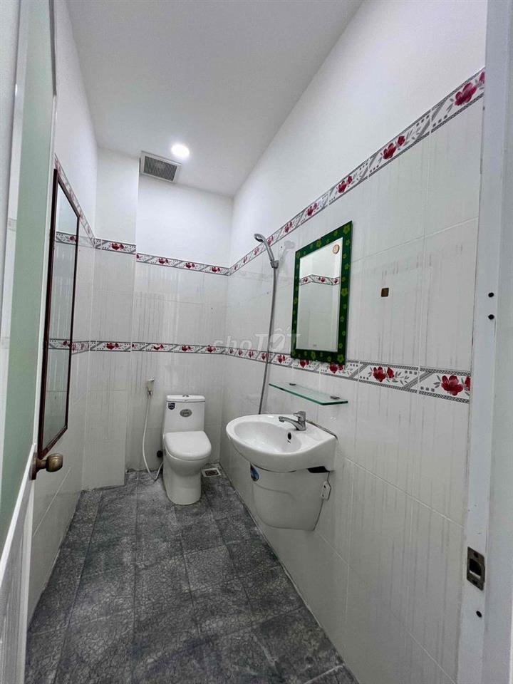 Cho Thuê Nhà DT 120m2 1Trệt 1Lầu 2Pn 3Wc Hẻm 43 Vườn Lài APĐ Q12