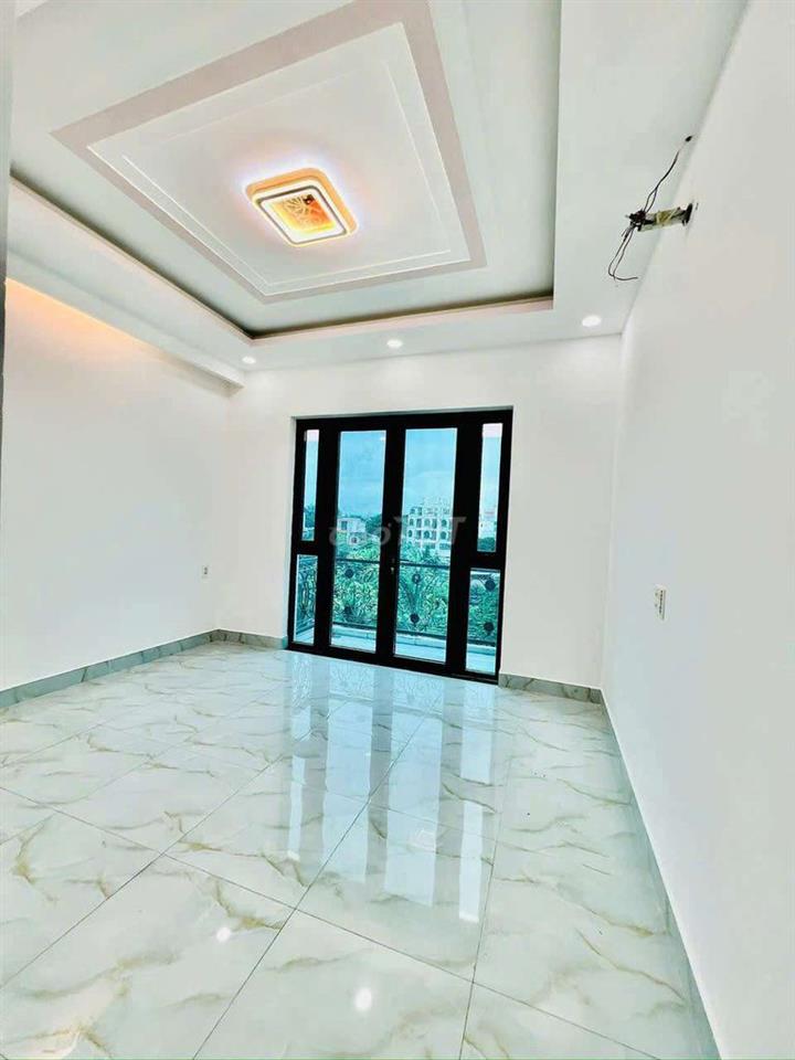 NHÀ PHỐ SÂN XE HƠI GẦN CẦU AN LỘC, DT 4*20, TRỆT, 3 LẦU, 5PN, 6WC