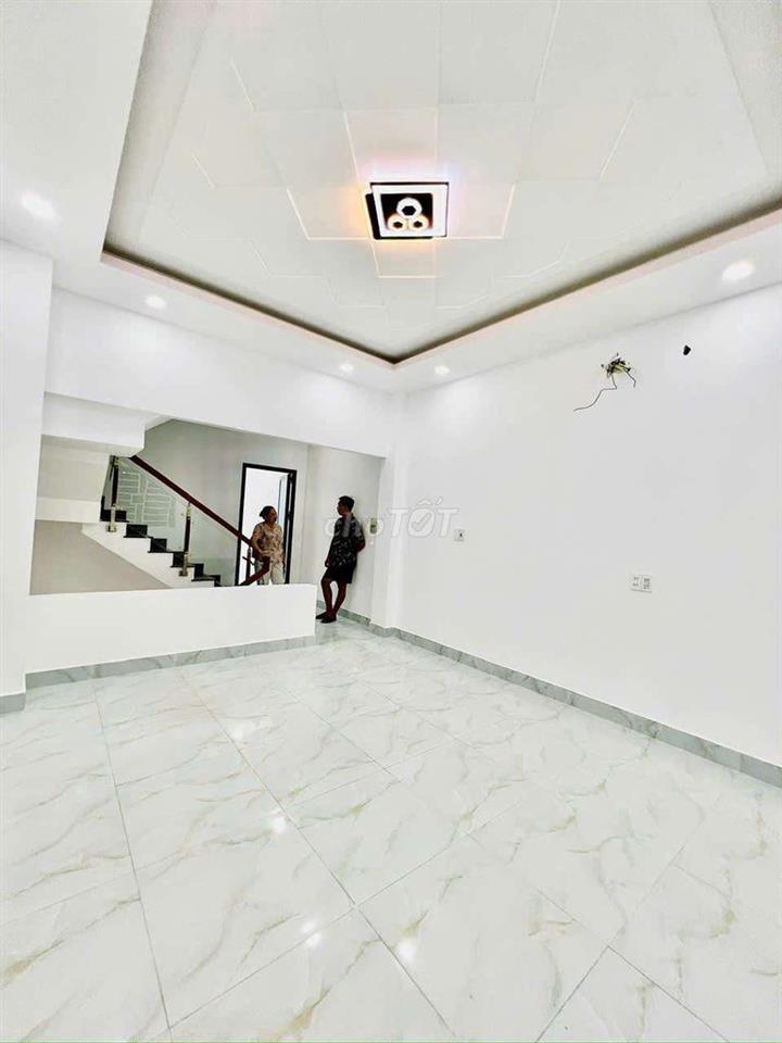 NHÀ PHỐ SÂN XE HƠI GẦN CẦU AN LỘC, DT 4*20, TRỆT, 3 LẦU, 5PN, 6WC