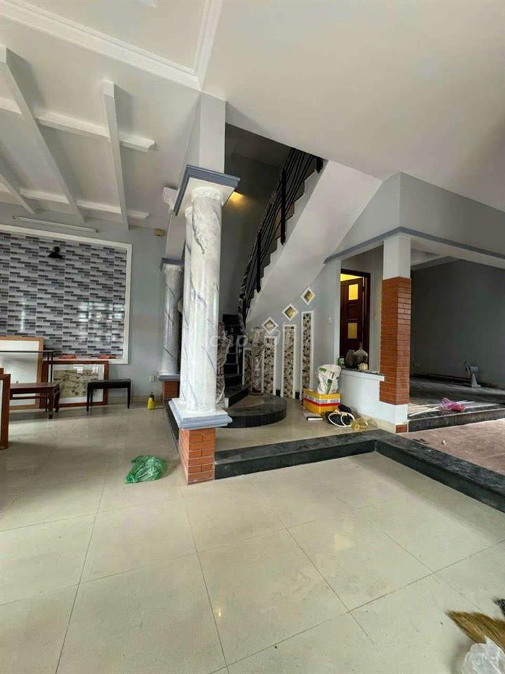 NHÀ SIÊU RỘNG 6*30, TRỆT, 3 LẦU, 4PN, SÂN XE HƠI 