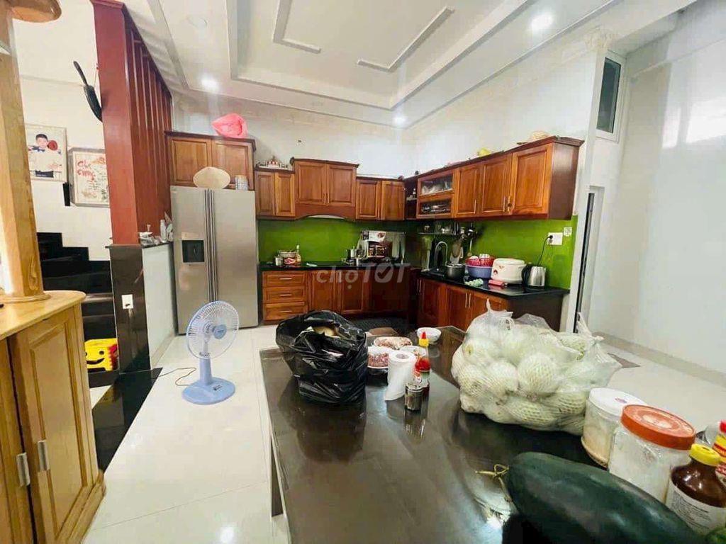 NHÀ SẠCH ĐẸP TRỆT, 2 LẦU, 4PN, GẦN GÒ VẤP 
