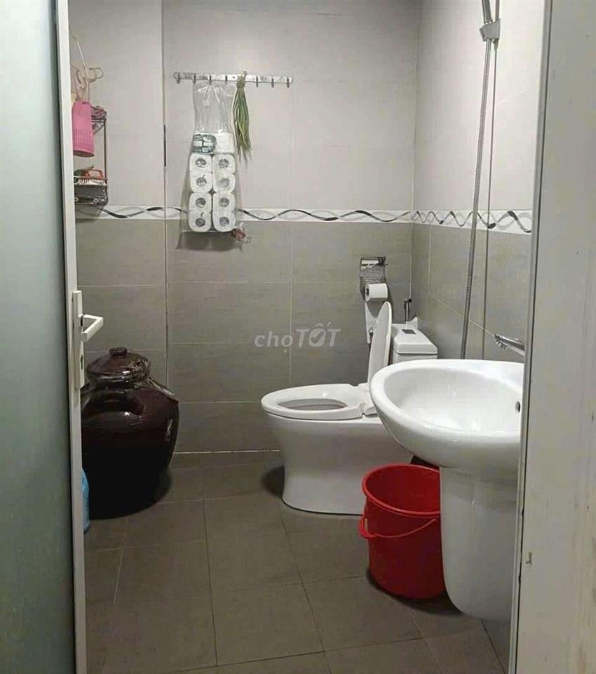 NHÀ SẠCH ĐẸP TRỆT, 2 LẦU, 4PN, GẦN GÒ VẤP 